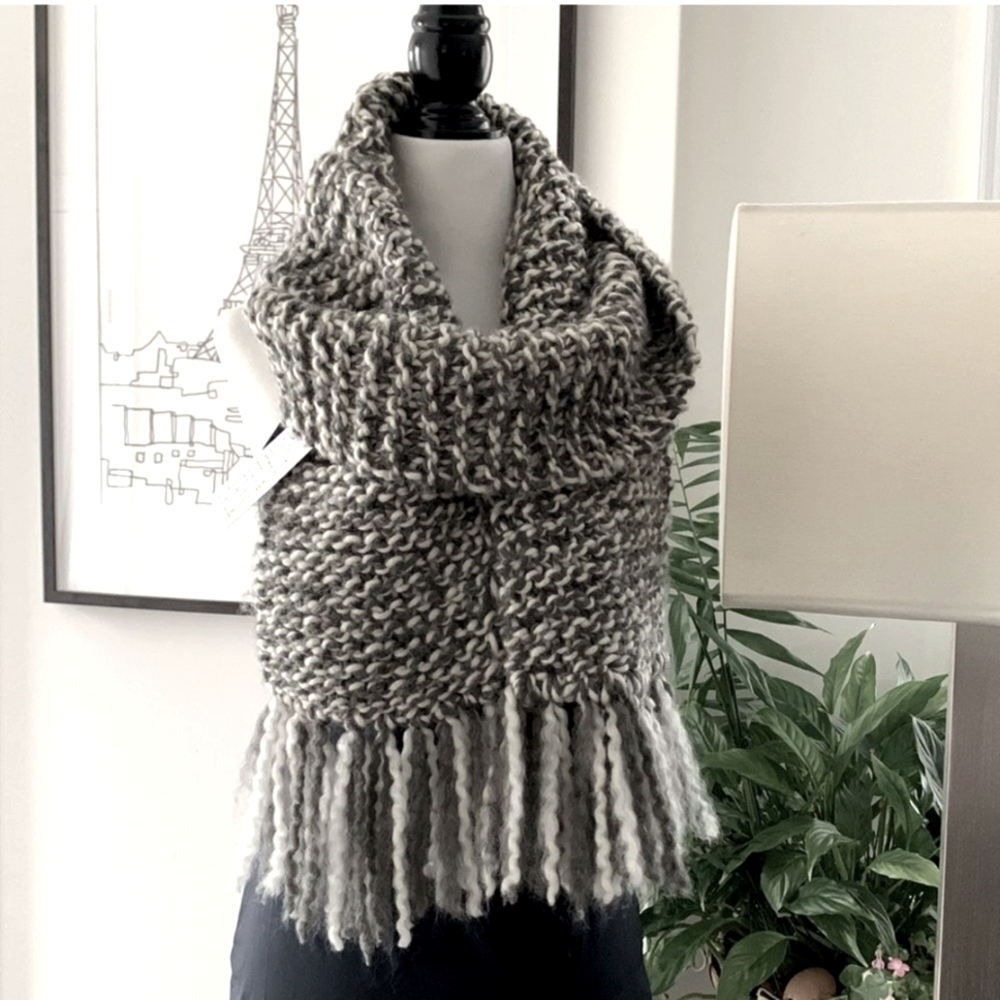 🖤Chunky Gray Knit Scarf Wool Blend